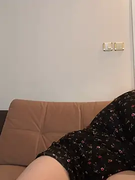 Snapshot of Dreamy_Kitty chatting on 01/23/25, 02:28 Dreamy Kitty online show from 01/23/25, 02:28