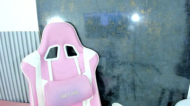 lana boomer online show from 09/09/25, 08:19