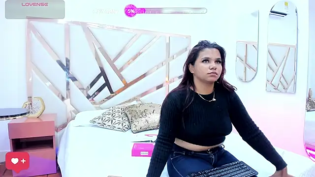 Carolina Evanss online show from 03/13/25, 03:44