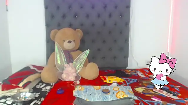 lucianadolll online show from 10/11/25, 02:48