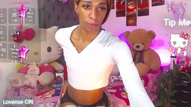 lucianadolll online show from 04/24/26, 01:19