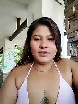 Snapshot of Stylevoluptuousvycky chatting on 12/17/24, 08:54 Stylevoluptuousvycky online show from 12/17/24, 08:54