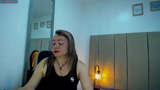 Lupiita223 online show from 03/01/25, 01:07