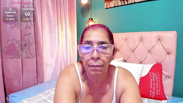 Snapshot of renata_milf_ chatting on 07/24/26, 12:03 renata milf online show from 07/24/26, 12:03