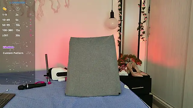 cutehanna1 online show from 02/15/26, 10:17