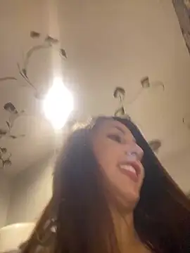 Snapshot of licky_lu chatting on 01/27/25, 12:33 licky lu online show from 01/27/25, 12:33