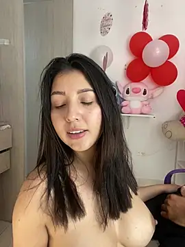 Snapshot of licky_lu chatting on 02/14/25, 05:51 licky lu online show from 02/14/25, 05:51