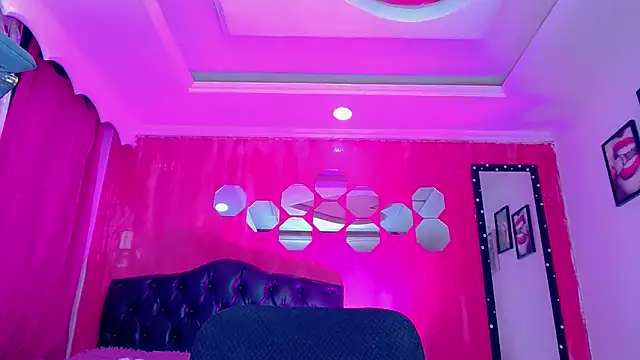 TiffanyMackensyy online show from 02/20/26, 06:26