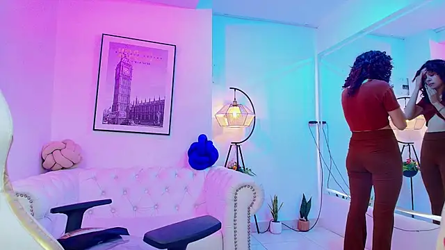 Theia moon online show from 01/18/25, 12:36