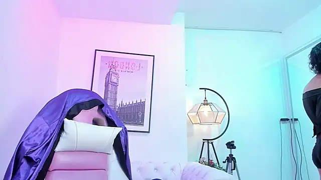 Theia moon online show from 02/04/25, 12:33