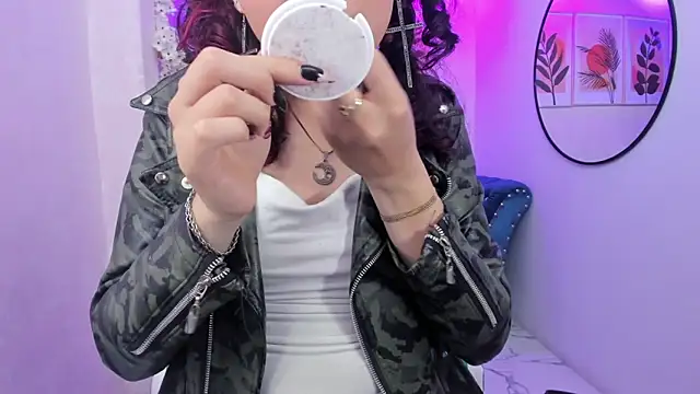 Theia moon online show from 10/11/25, 01:20