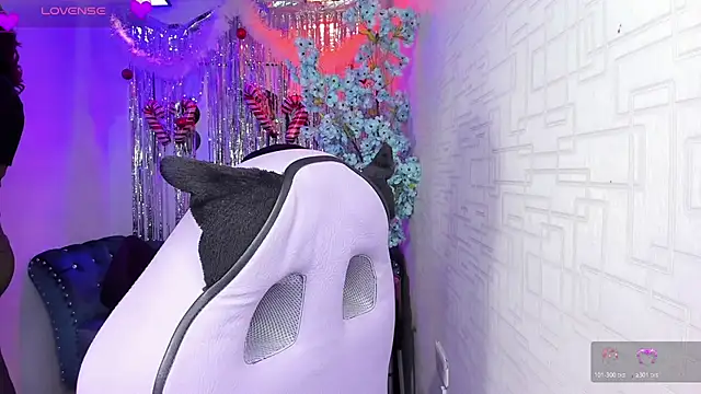 Theia moon online show from 12/22/25, 01:41