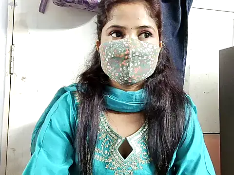 Snapshot of samosa73 chatting on 10/23/25, 05:44 samosa73 online show from 10/23/25, 05:44