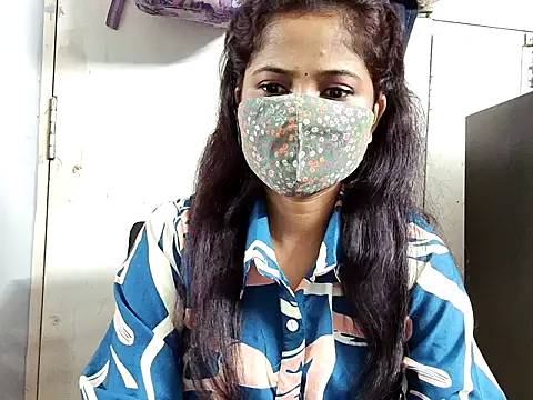 Snapshot of samosa73 chatting on 10/24/25, 06:48 samosa73 online show from 10/24/25, 06:48