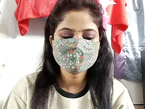 Snapshot of samosa73 chatting on 11/13/25, 05:56 samosa73 online show from 11/13/25, 05:56