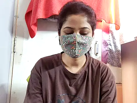 Snapshot of samosa73 chatting on 11/18/25, 10:41 samosa73 online show from 11/18/25, 10:41