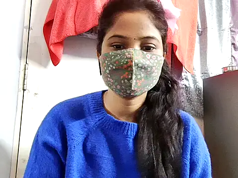 Snapshot of samosa73 chatting on 11/19/25, 06:08 samosa73 online show from 11/19/25, 06:08