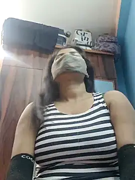 Snapshot of samosa73 chatting on 02/16/26, 06:53 samosa73 online show from 02/16/26, 06:53