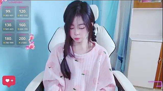 xiyao1314 online show from 10/21/25, 04:57