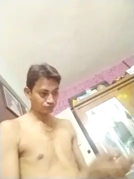 jenilmax online show from 10/22/25, 09:03