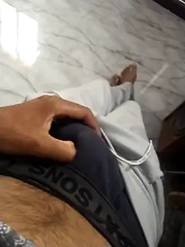 Snapshot of PracticalGum40 chatting on 01/15/26, 02:27 PracticalGum40 online show from 01/15/26, 02:27