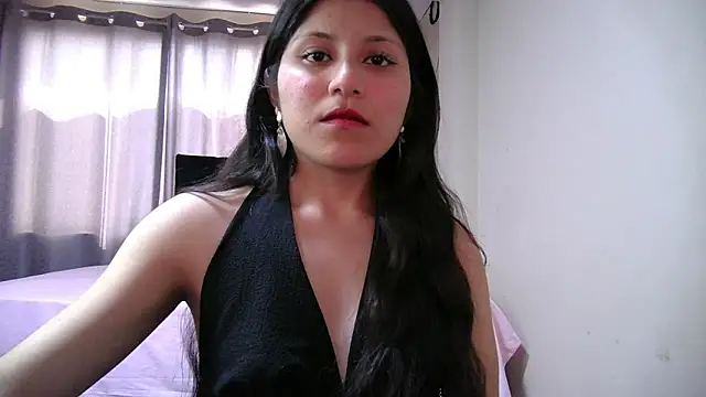 petite paola online show from 01/09/25, 08:11