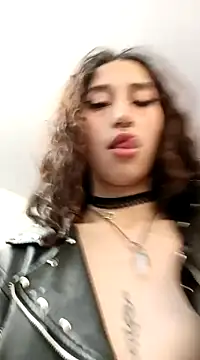 Queenjenn   online show from 01/31/25, 02:58