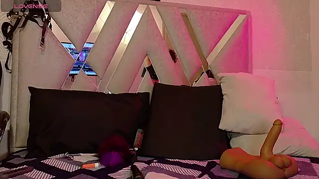 Queenjenn   online show from 03/06/26, 10:01