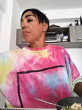 Snapshot of Alison_fitness chatting on 01/22/25, 02:03 Alison fitness online show from 01/22/25, 02:03