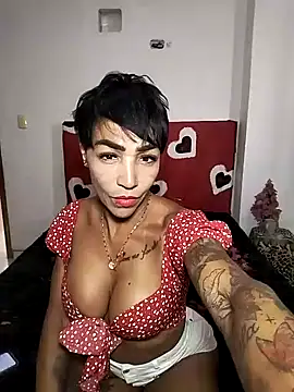 Snapshot of Alison_fitness chatting on 02/12/25, 10:04 Alison fitness online show from 02/12/25, 10:04