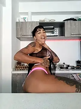 Snapshot of Alison_fitness chatting on 02/23/25, 06:01 Alison fitness online show from 02/23/25, 06:01