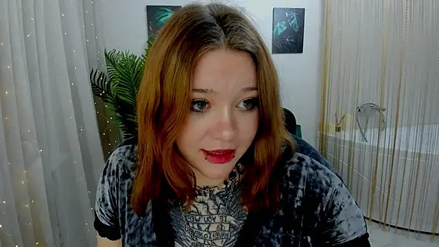 MoonLghte online show from 02/01/25, 10:26