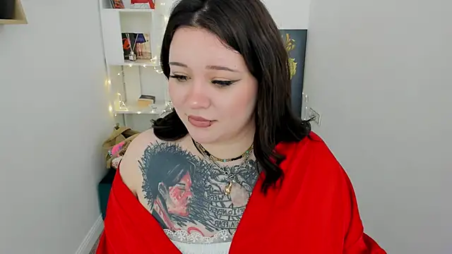 MoonLghte online show from 02/28/25, 07:46