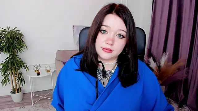 MoonLghte online show from 03/19/25, 07:27