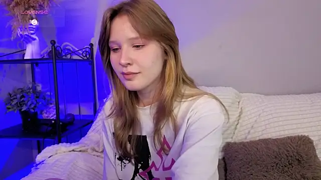 EvaStevs online show from 01/10/25, 07:21