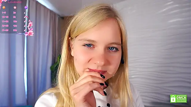 OdelinaFicken online show from 09/15/25, 06:13