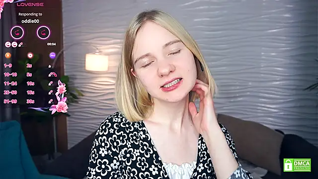 OdelinaFicken online show from 11/23/25, 04:23