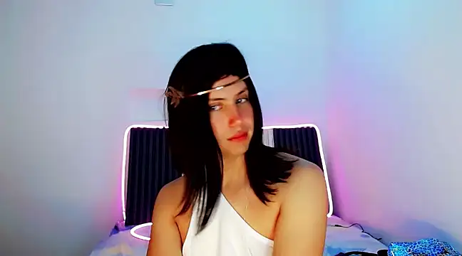 Snapshot of Oxana-Novikov chatting on 12/01/24, 07:25 Oxana-Novikov online show from 12/01/24, 07:25