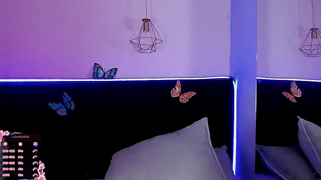 Anastasia Whitee online show from 11/19/25, 02:44