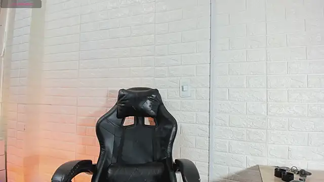 sweet kitty0110 online show from 03/14/26, 07:52