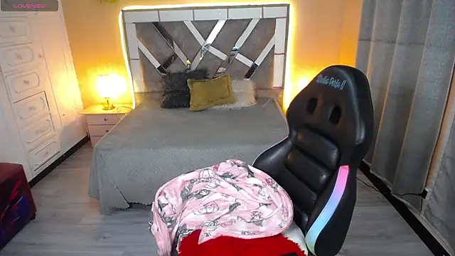 Snapshot of Kate_Laurence_ chatting on 02/08/25, 03:41 Kate Laurence online show from 02/08/25, 03:41