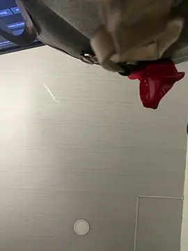 Snapshot of Tiffanny chatting on 02/16/26, 01:40 Tiffanny online show from 02/16/26, 01:40