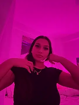 lissa yasemin online show from 12/04/24, 02:31