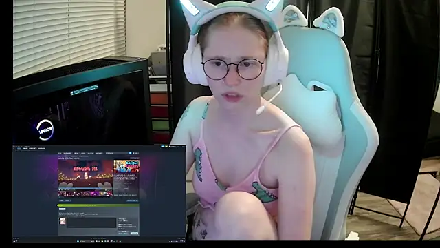 Snapshot of LilyFoxxx chatting on 05/13/26, 05:16 LilyFoxxx online show from 05/13/26, 05:16