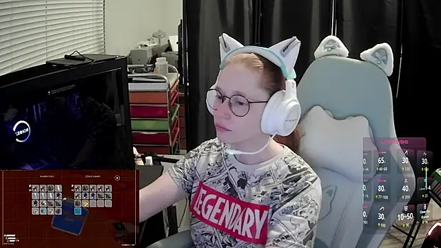 Snapshot of LilyFoxxx chatting on 06/10/26, 05:18 LilyFoxxx online show from 06/10/26, 05:18