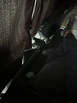 Snapshot of kyatsu23 chatting on 10/31/25, 03:40 kyatsu23 online show from 10/31/25, 03:40