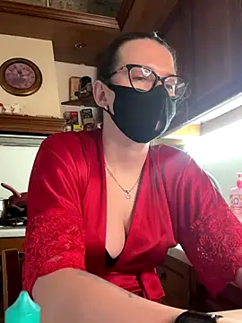 Snapshot of MoonKseni chatting on 12/03/24, 10:06 MoonKseni online show from 12/03/24, 10:06