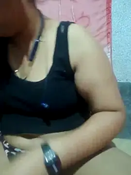 Super-Couple online show from 11/19/25, 08:58