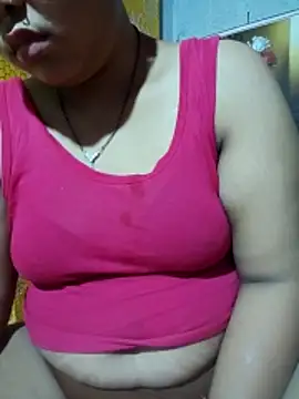 Snapshot of Super-Couple chatting on 05/03/26, 12:49 Super-Couple online show from 05/03/26, 12:49