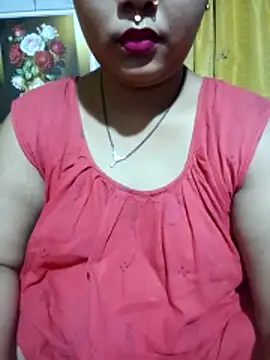 Snapshot of Super-Couple chatting on 05/03/26, 04:13 Super-Couple online show from 05/03/26, 04:13